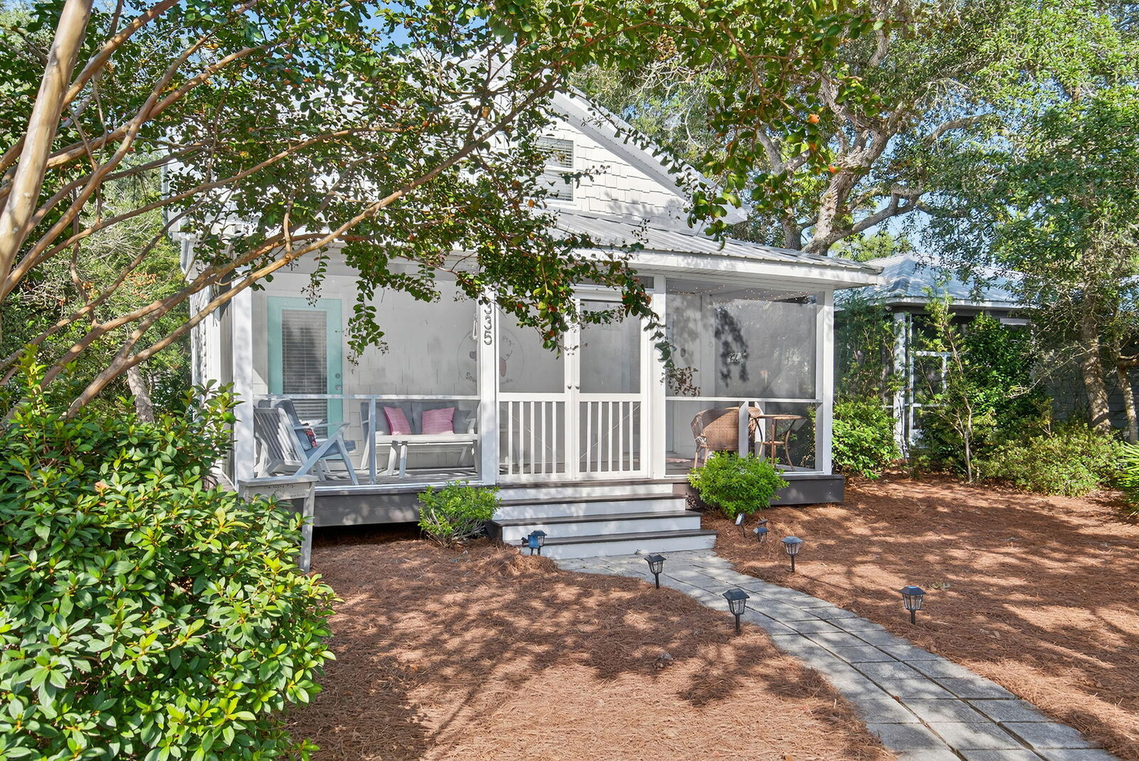 Property Photo: 335 San Juan Avenue FL 32459