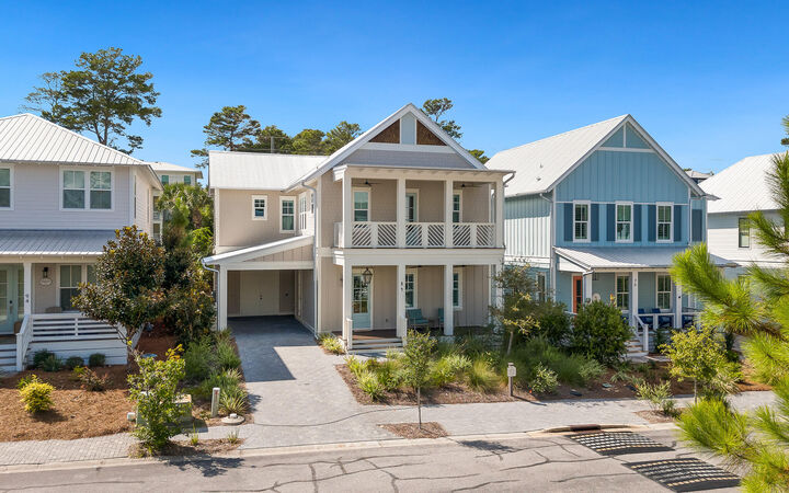 Property Photo:  84 Cabana Trail  FL 32459 
