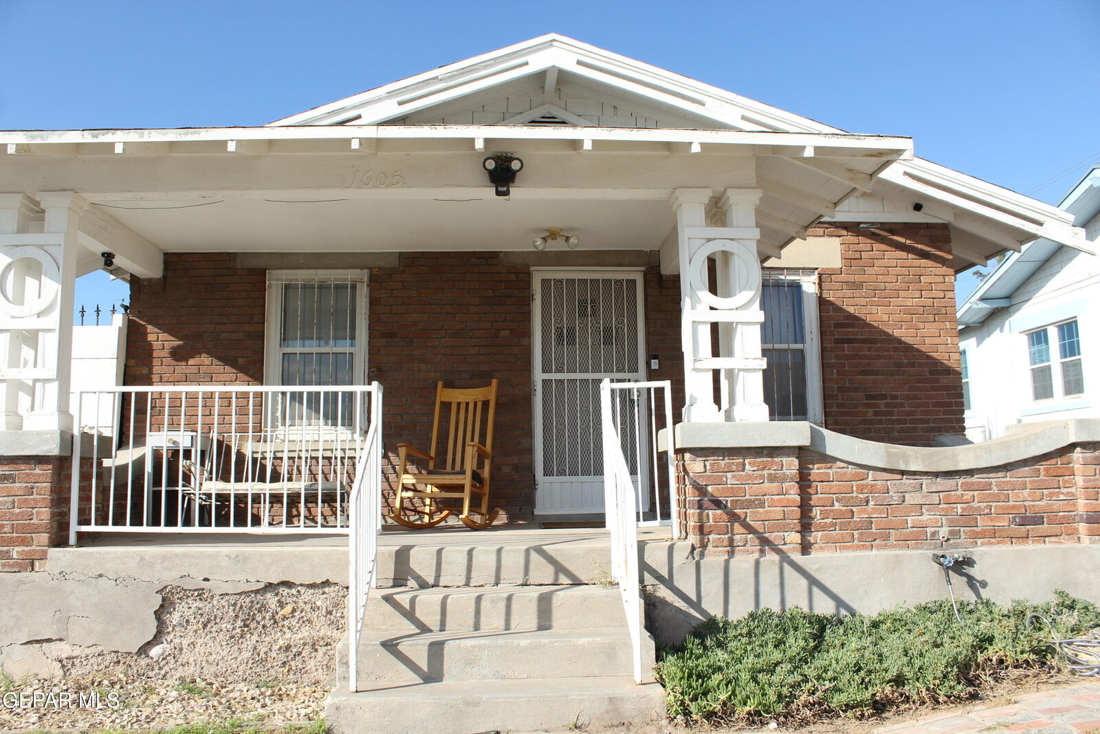 Property Photo: 1605 N Campbell Street TX 79902