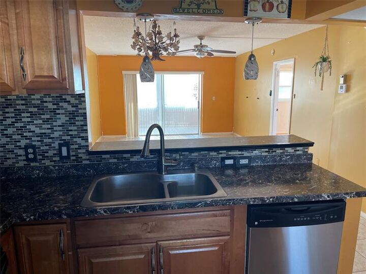 Property Photo: 1025 Country Club Dr 407 FL 33063