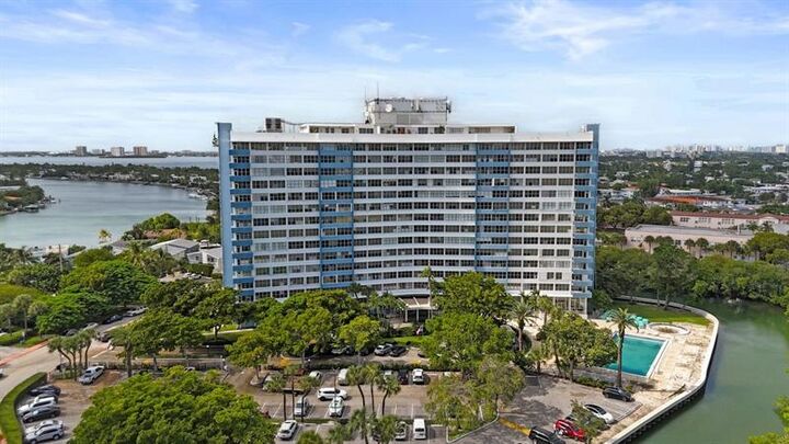 7441 Wayne Ave 10C  Miami Beach FL 33141 photo