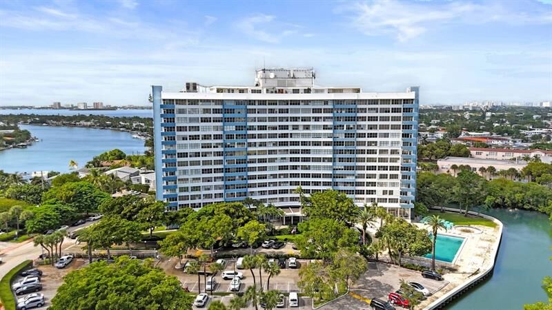Property Photo:  7441 Wayne Ave 10C  FL 33141 