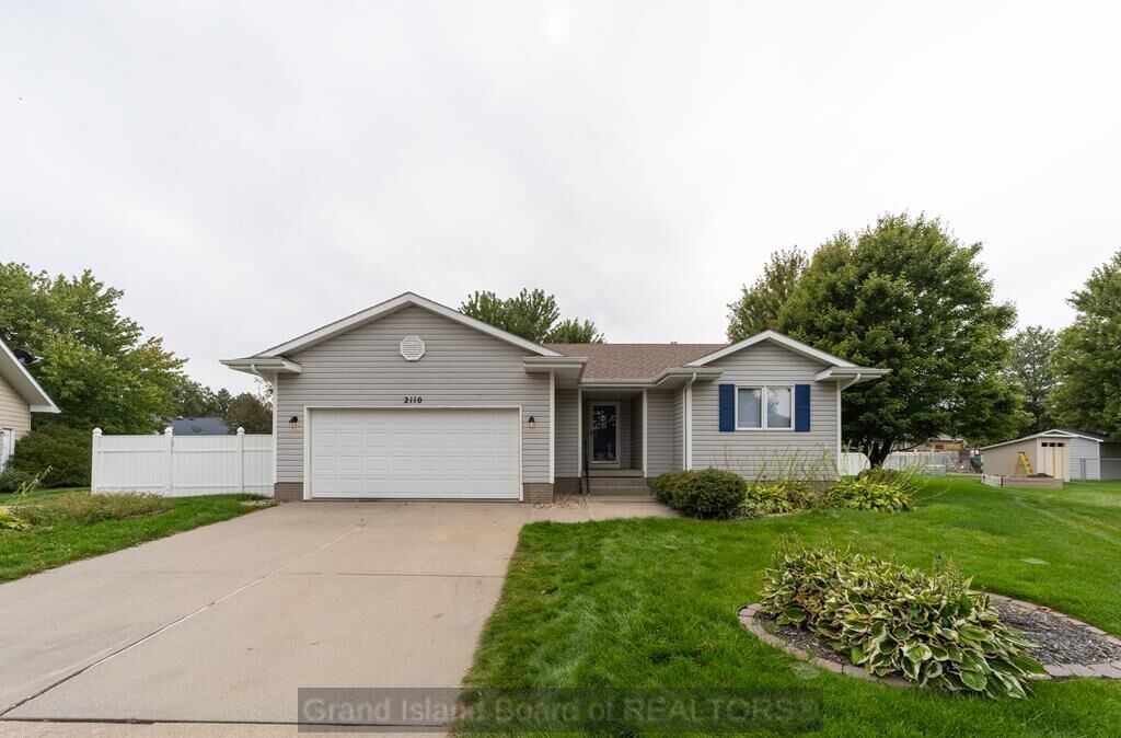 Property Photo: 2110 Topeka Circle NE 68803