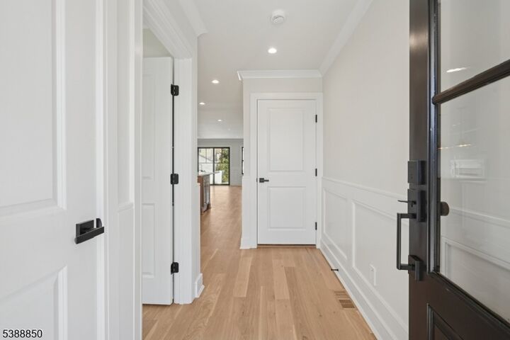 Property Photo:  27 Willow St A  NJ 07041 