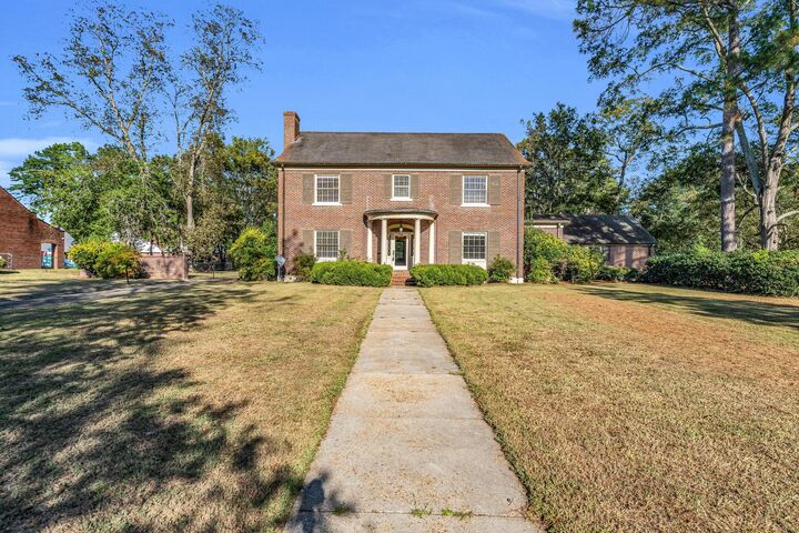 238 Calhoun St  West Point MS 39773 photo