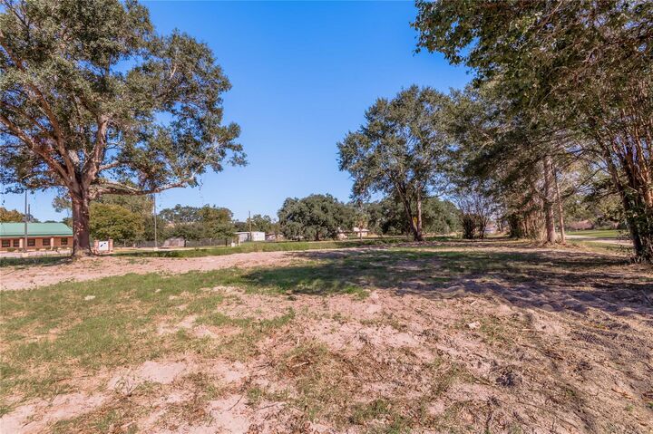 805 W W 1st St  Groveton TX 75845 photo