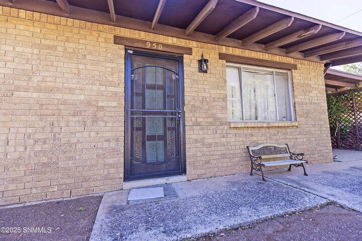 Property Photo: 950 / 952 Glendale Drive NM 88005