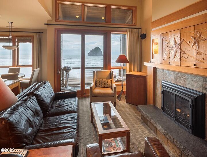 Property Photo: 33000 Cape Kiwanda Drive OR 97135