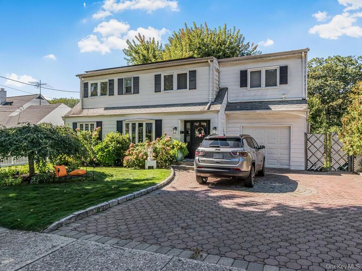 129 Gailmore Drive  Yonkers NY 10710 photo