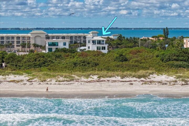 Property Photo: 2050 Atlantic Avenue S FL 32931