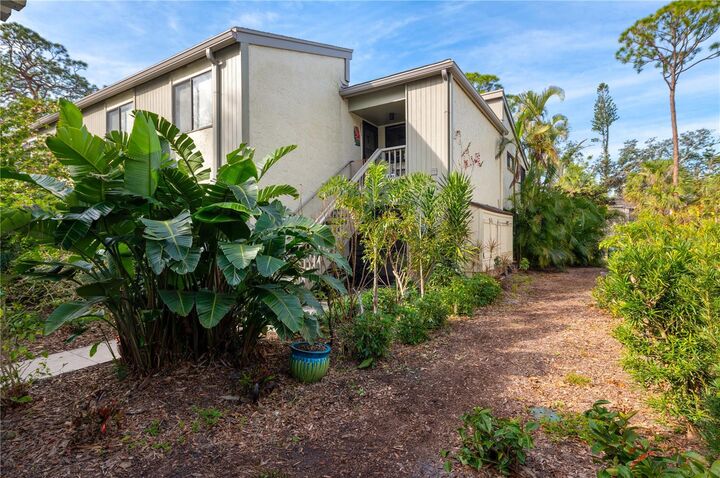 1512 Pelican Cove Road 239  Sarasota FL 34231 photo