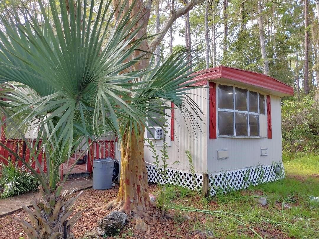 Property Photo:  2062 Rosewood Street  FL 32110 