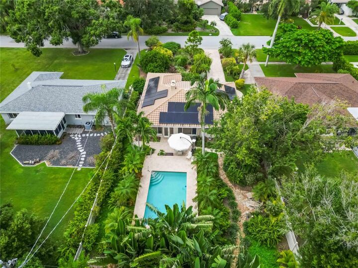 Property Photo: 442 N Shore Drive FL 34234