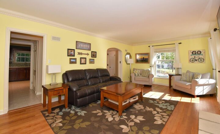 Property Photo:  117 N 86th St  WI 53226