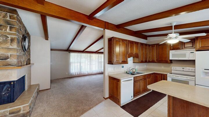Property Photo: 2905 2nd Ave SW ND 58701