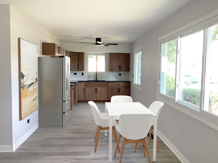 Property Photo:  1272 Burnham Avenue  IL 60409