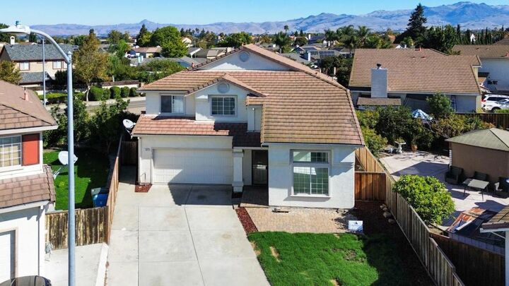 441 Adrian Court  Hollister CA 95023 photo