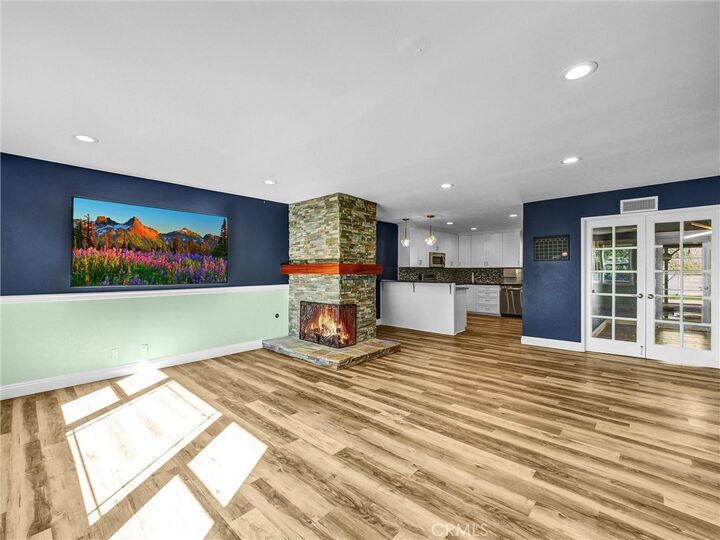 Property Photo:  351 Glenoaks  CA 92821 