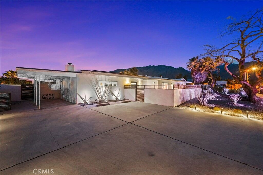 Property Photo:  1055 E Racquet Club  CA 92262 