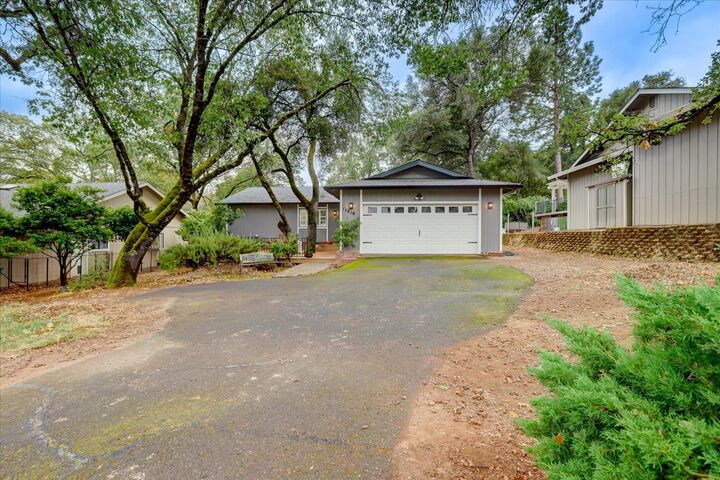 Property Photo:  11219 Bobolink Way  CA 95602 