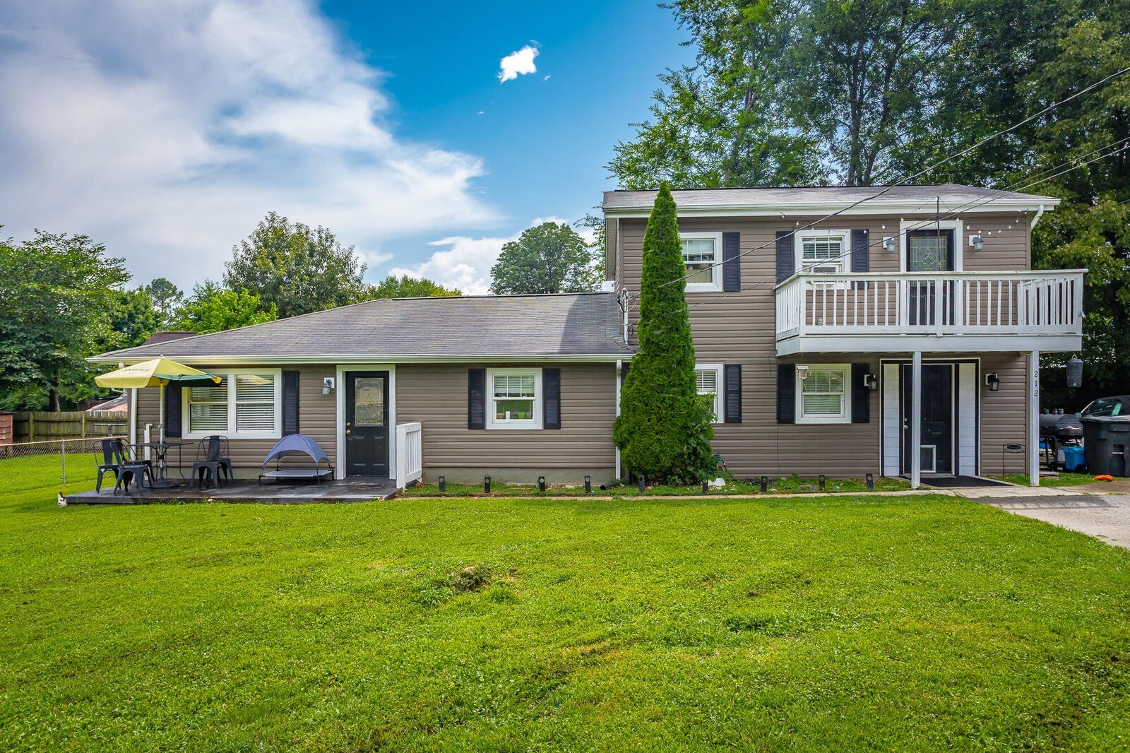 Property Photo: 212 W Walden Circle TN 37379