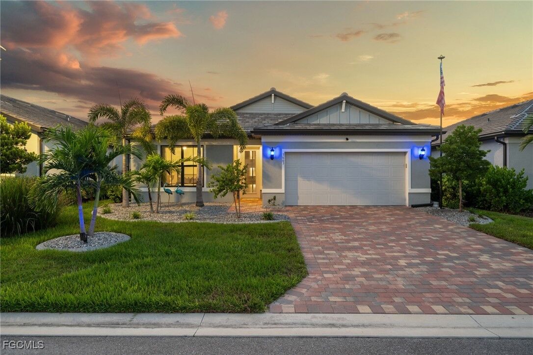 Property Photo:  3663 Passion Vine Drive  FL 33920 