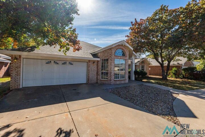 Property Photo: 1113 Rosewood Drive NM 88101