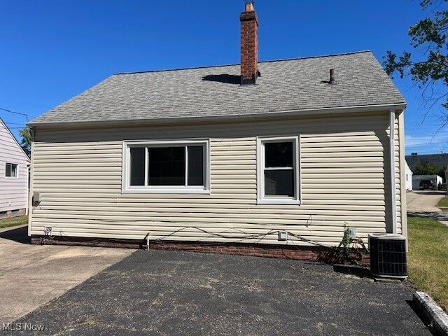 Property Photo:  20750 Bowling Green Road  OH 44137