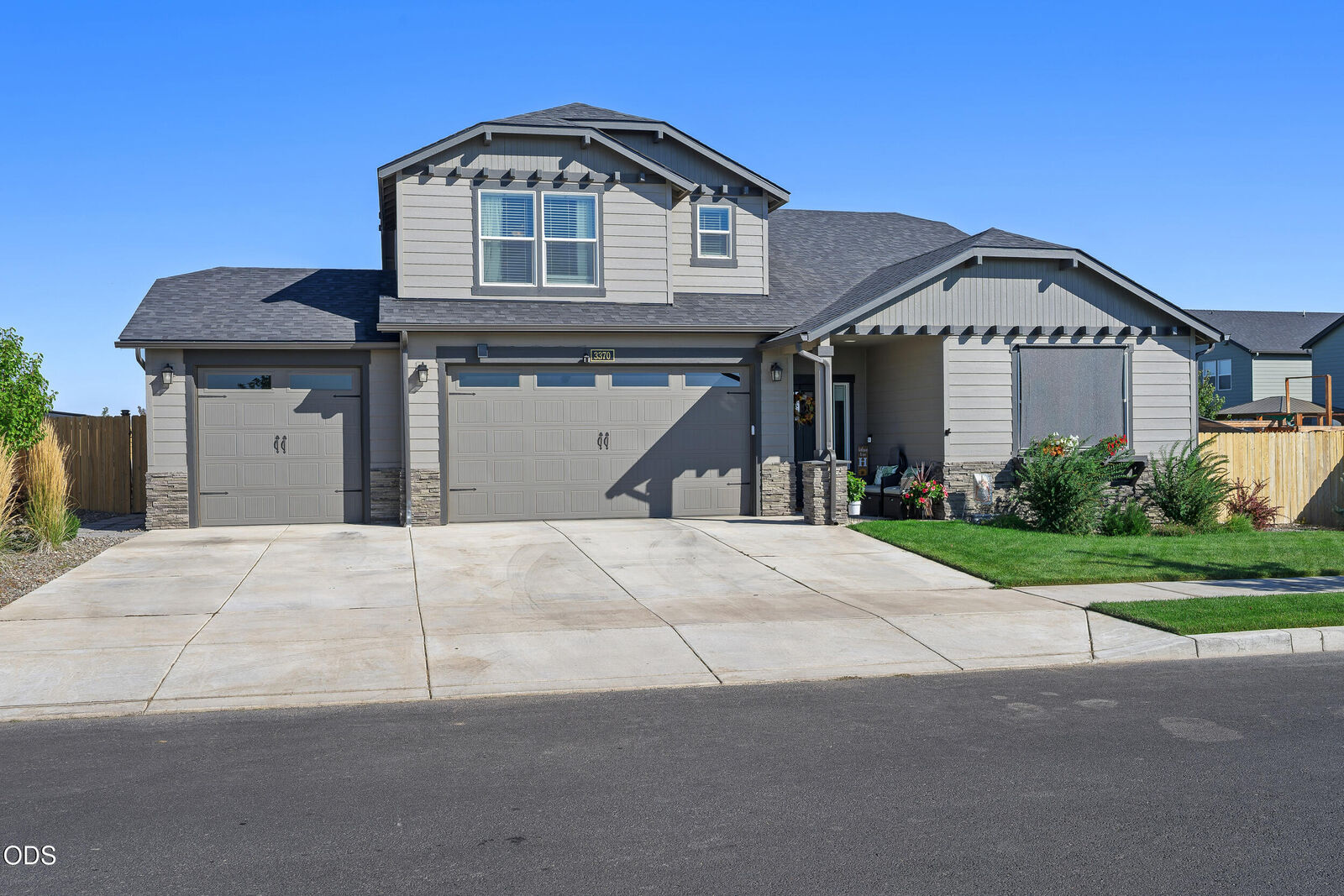 Property Photo: 3370 NW 15th Street OR 97756