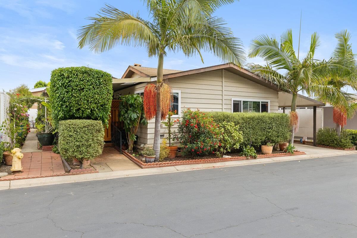 Property Photo: 4700 Aurora 29 CA 93003
