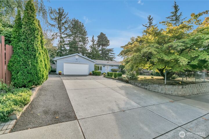 Property Photo:  14642  42nd Avenue S  WA 98168 