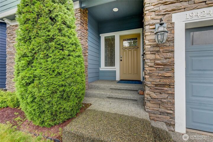 Property Photo:  19424  7th Avenue SE  WA 98012 