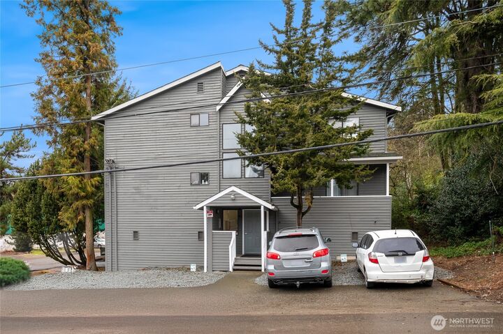 Property Photo: 1300 N 107th Street WA 98133