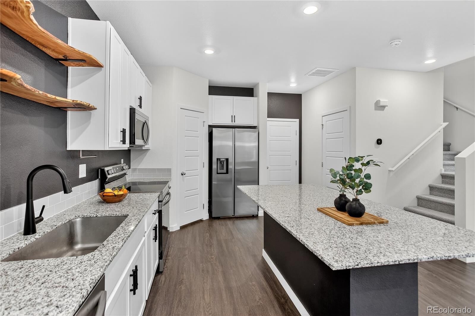 Property Photo:  270 Cardinal Street  CO 80534 