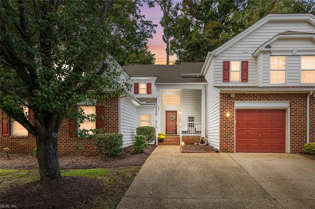 Property Photo: 308 Charleston Way VA 23606