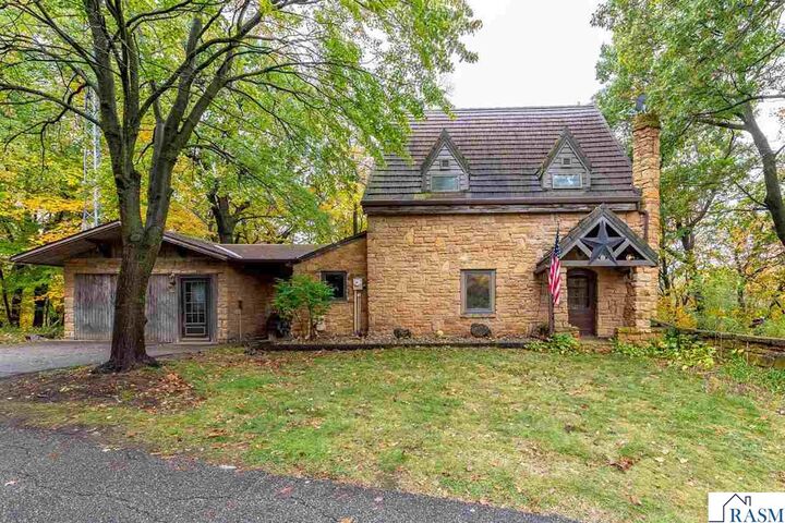 Property Photo: 22911 N Riverfront Drive MN 56001