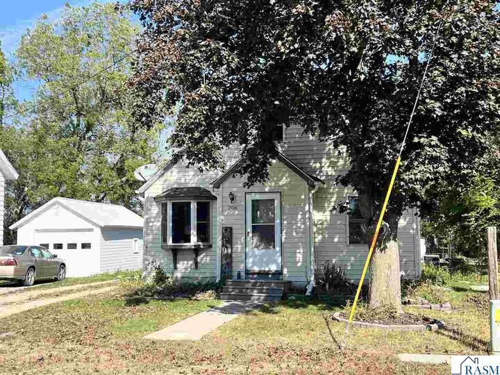 Property Photo:  206 McKinley Street  MN 56007 