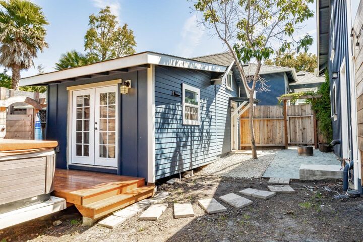 1124 Laurel Street  Santa Cruz CA 95060 photo