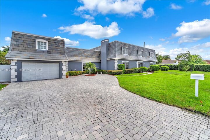 Property Photo: 4440 NE 23rd Ave FL 33064