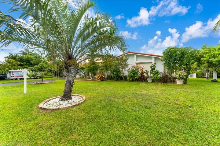Property Photo: 9081 SW 140th St FL 33176