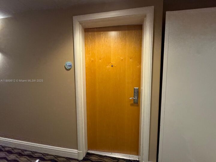 Property Photo:  244 Biscayne Blvd 2105  FL 33132 