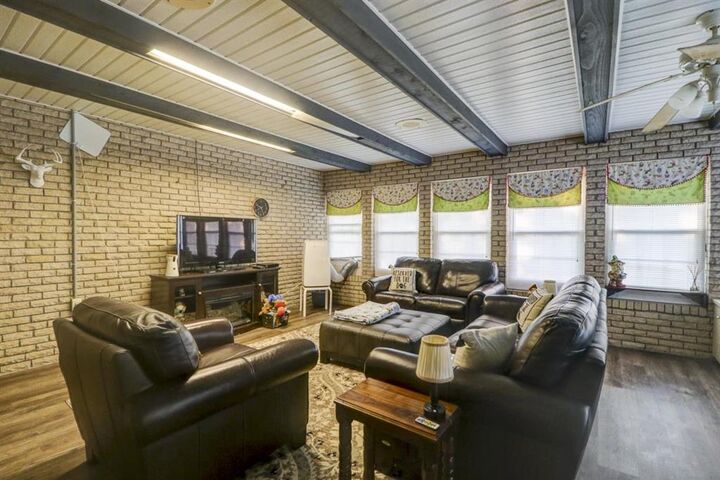 Property Photo: 300 Madison Street LA 70663