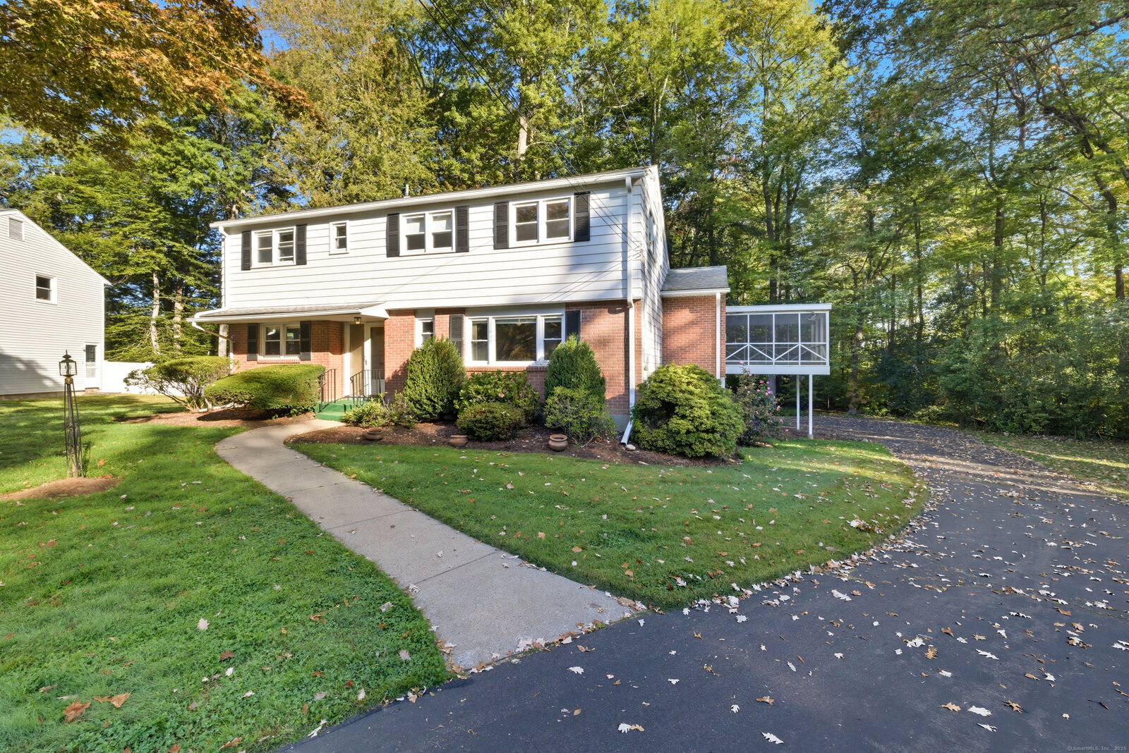 Property Photo: 6 Lyman Road CT 06117