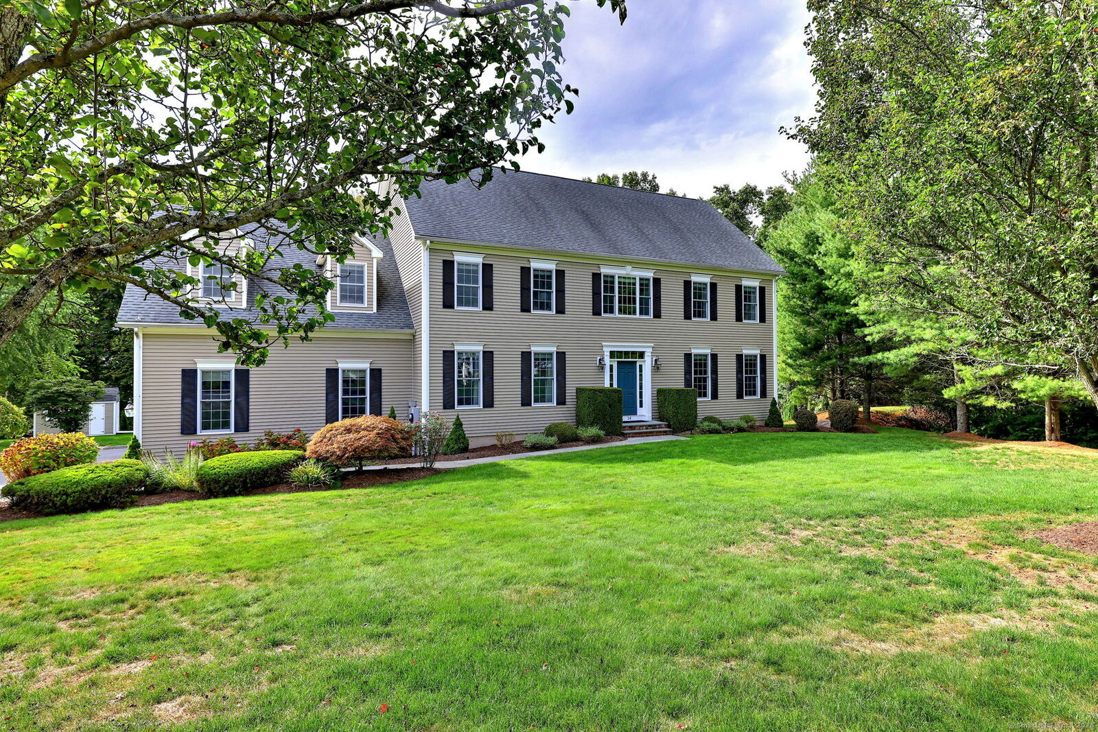 Property Photo:  14 Ironwood Way  CT 06477 