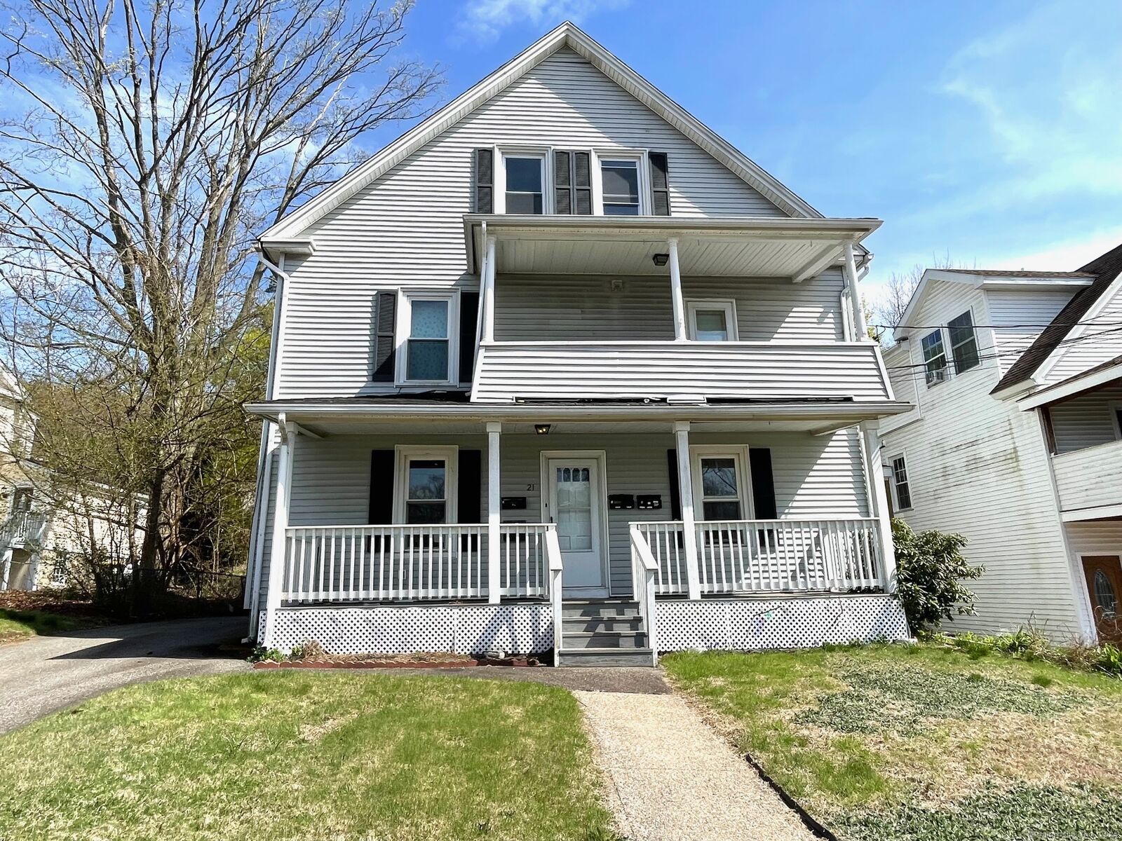 Property Photo: 21 Elm Street CT 06401