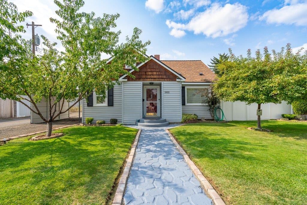 Property Photo:  5821 N Morton St  WA 99207 