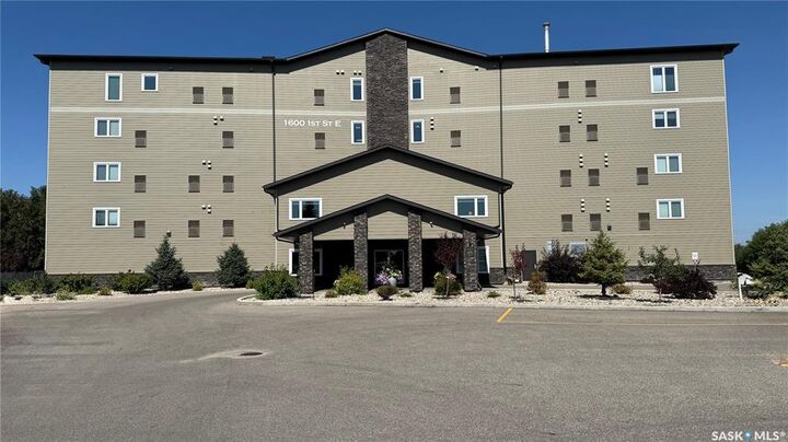 1600 1st Street E 202  Prince Albert SK S6V 1G7 photo