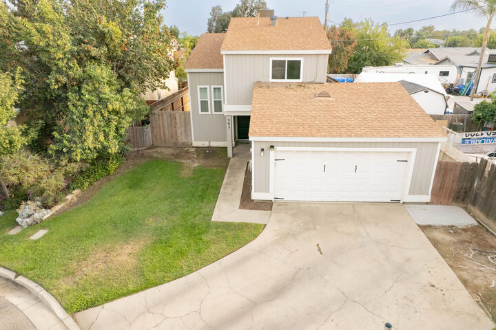 Property Photo:  203 E Harold Court  CA 93291 