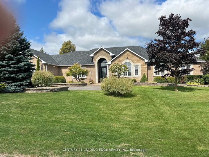 Property Photo:  2 Deer Ridge Road  ON L0C 1A0 