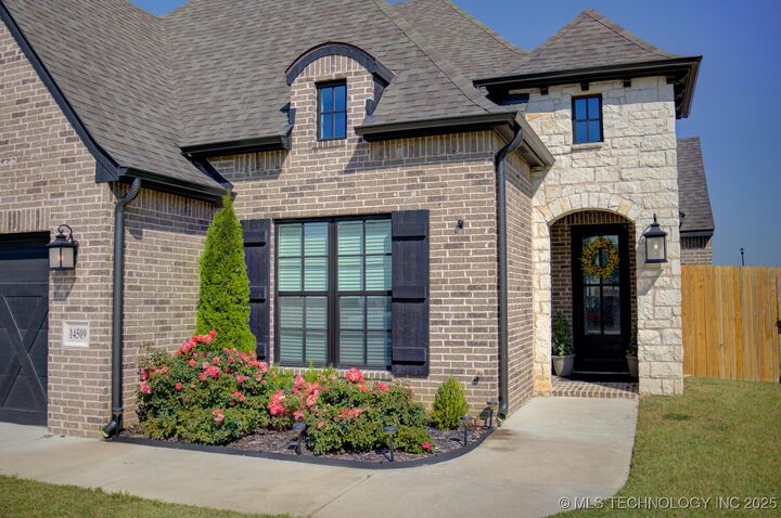 Property Photo:  14509 E 80th Street  OK 74055 